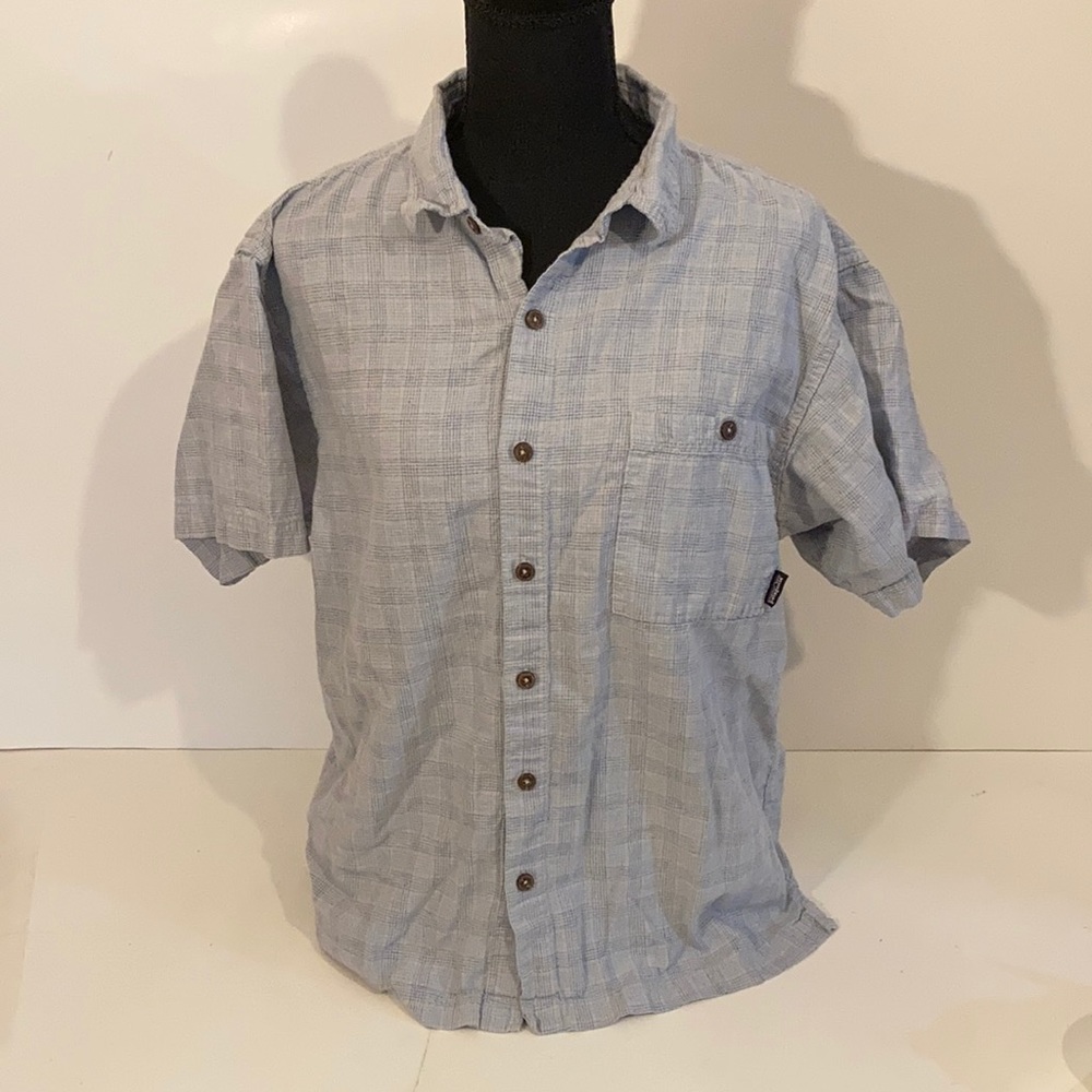 Patagonia Men’s Short-sleeve button down Sz. M